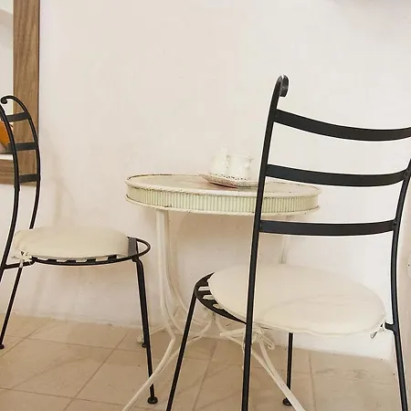 Locazione Turistica Tia Pool Studio Daire Racale